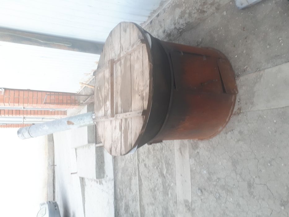 Жер стол и посуда, столы и стулья посуда