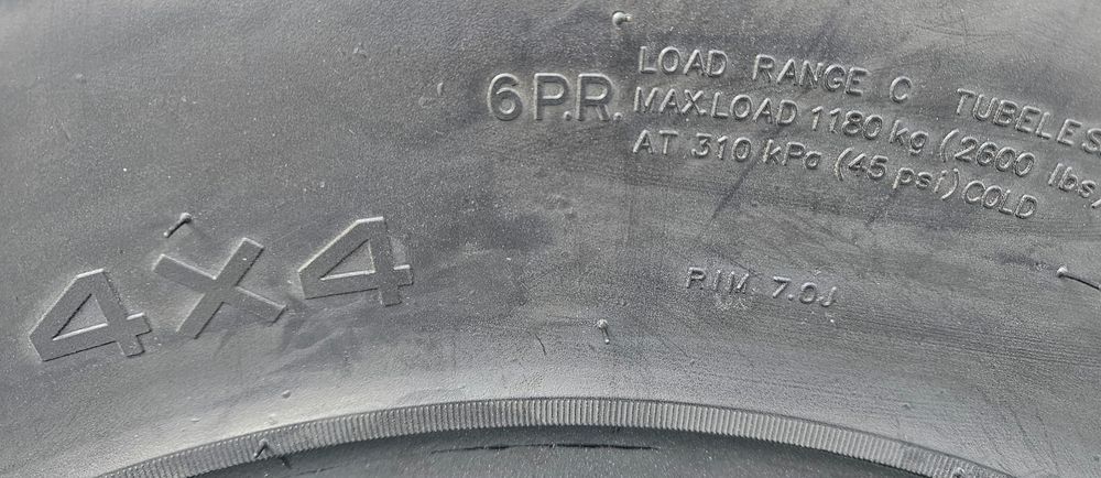 33x10.5-16 (265/85-16) 114K CST(by MAXXIS) CL18 Anvelope Off-Road M+S