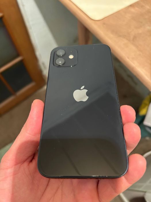 продам iphone 12