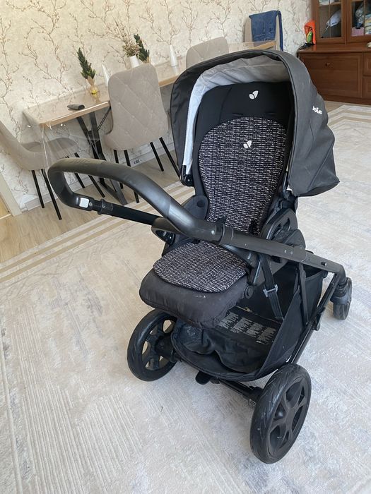 Продам коляску  зима-лето