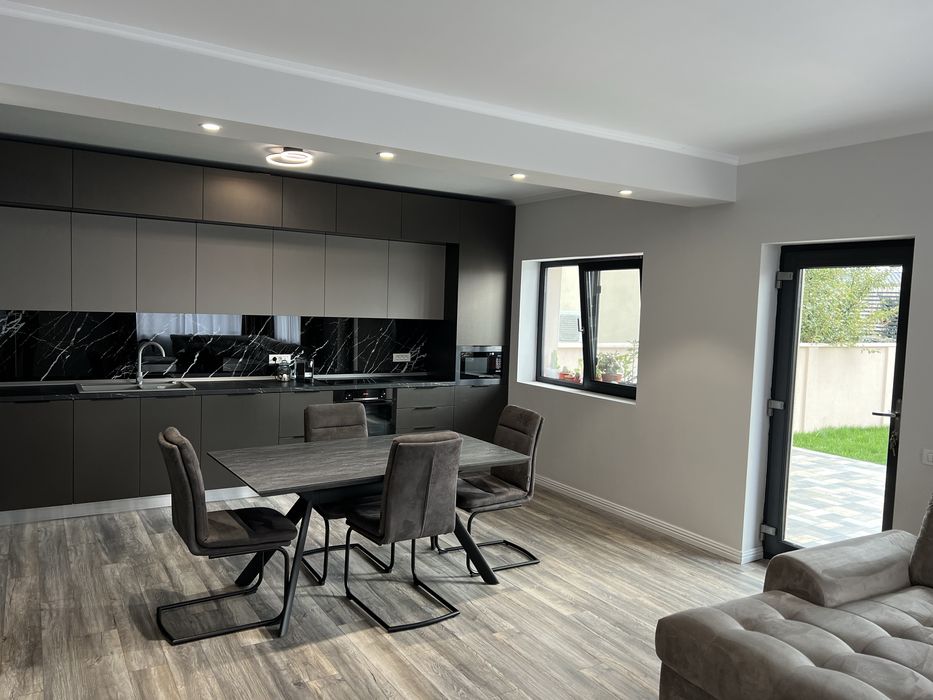 Vila moderna 5 camere-eficienta energetic-cartier nou aproape de mare