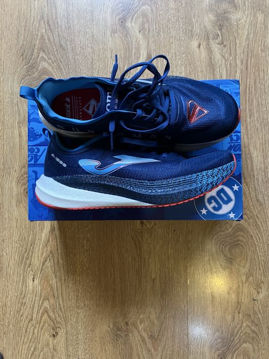 Joma R1000 superman edition