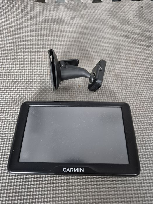 GARMIN 7инча Nuvi2757LM / Dezl 2757