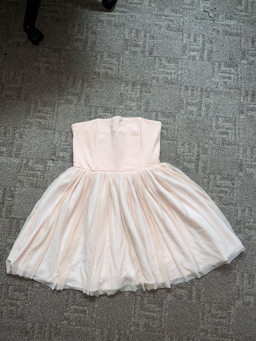 Rochița elegantă