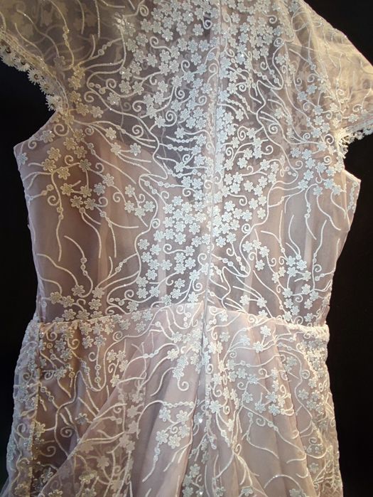 Официална рокля за повод