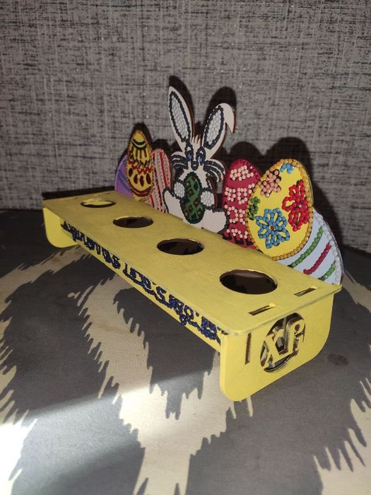 Подставка для пасхальных яиц