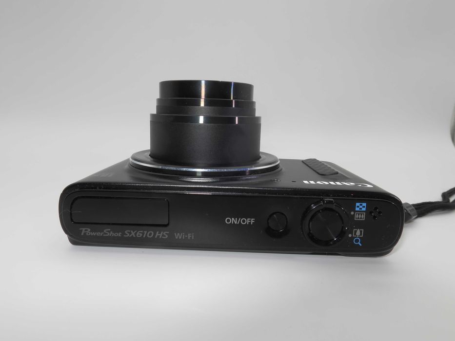 Canon PowerShot SX610 черен ултра компактен цифров фотоапарат, дигитална камера, 18х оптичен зум, Wi-Fi, NFC, Full-HD видео, като НОВ - работи отлично