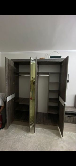 Спальный гарнитур