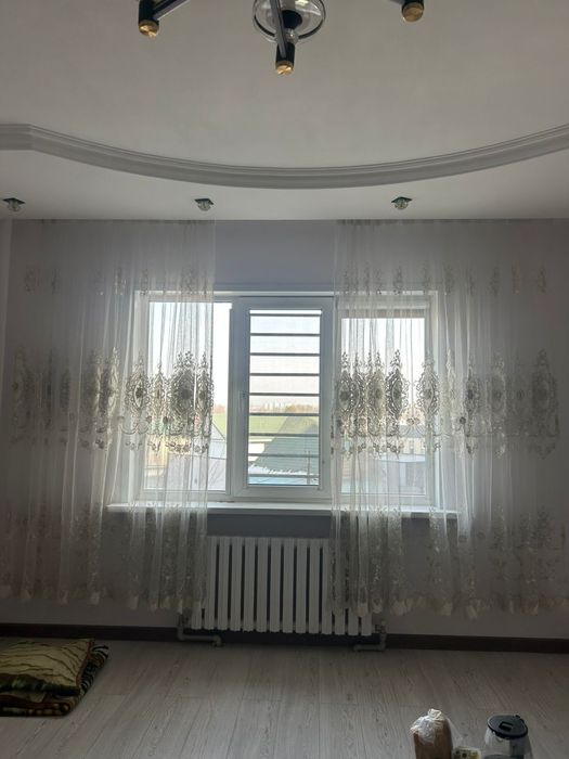 продам шторы для всей комнаты