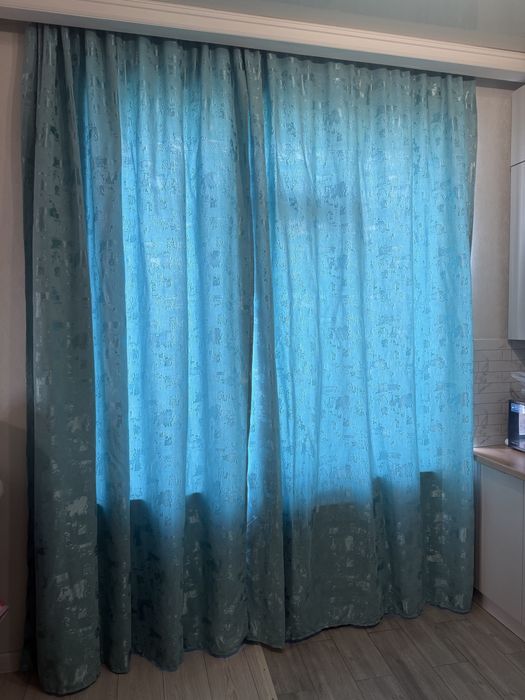 Шторы 4шт в хорошем состояний продам
