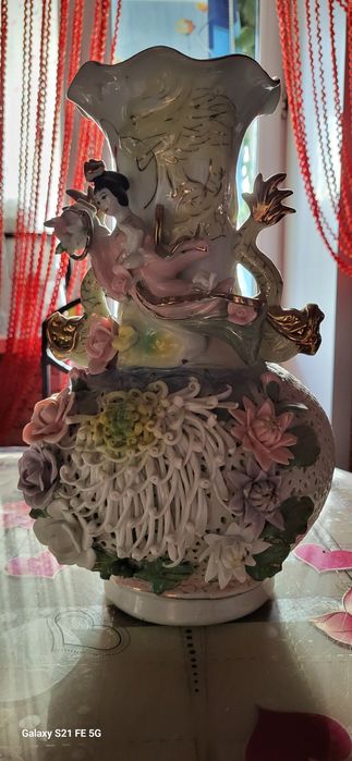 Продам вазу для интерьера