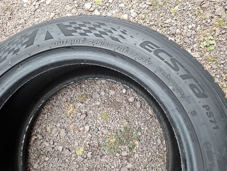 KUMHO 225 55 17 Runflat Комплект летни гуми