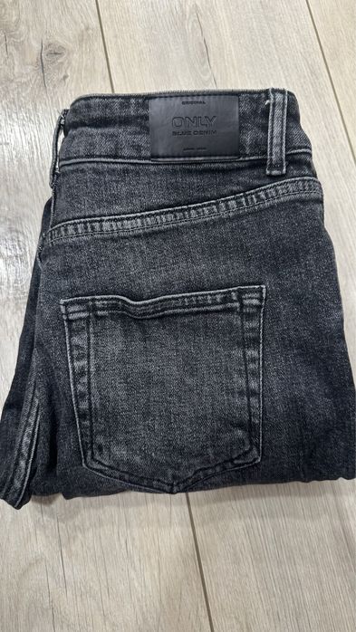 Джинсы 3 штуки-  черные, Levis, only