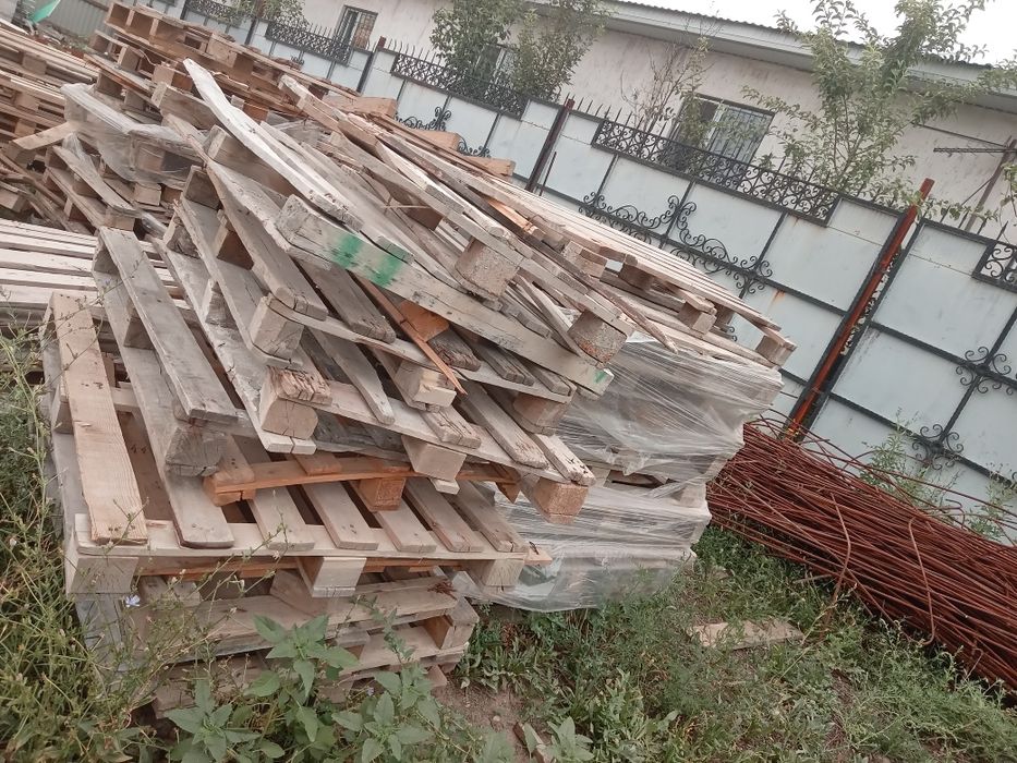 Продам Поддоны бу не новая срочно