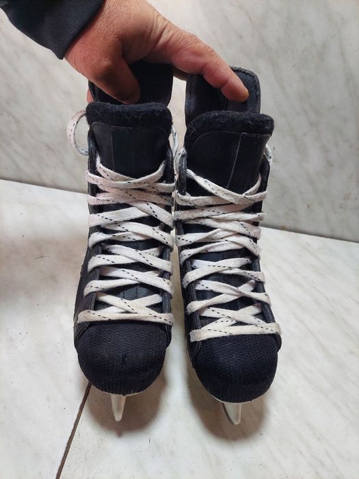 Patine 629 hochei hochey Bauer Impact 100  marime 35  ( 22 cm)