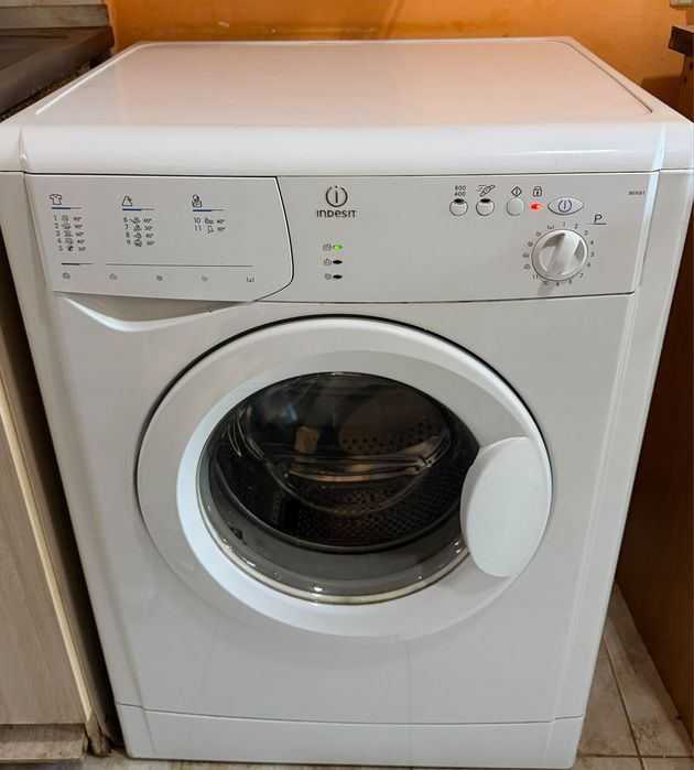 Стиральная машина Indesit