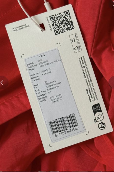 Ефирна червена рокля YAS