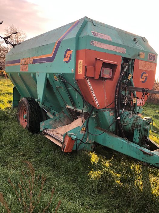 Remorcă Tehnologică