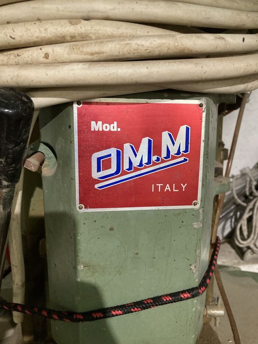 Италиянска верижна дълбачка за канали