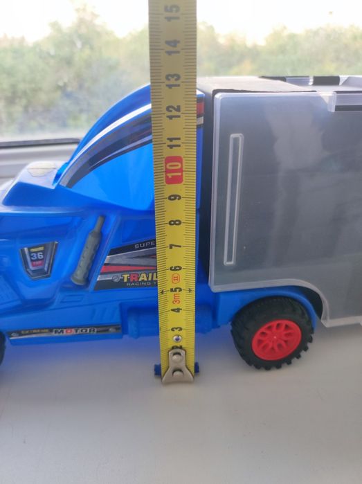 Трейлер для хранения моделей машин