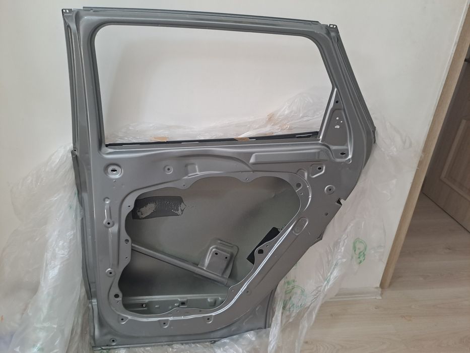 Продам дверь киа спортейдж