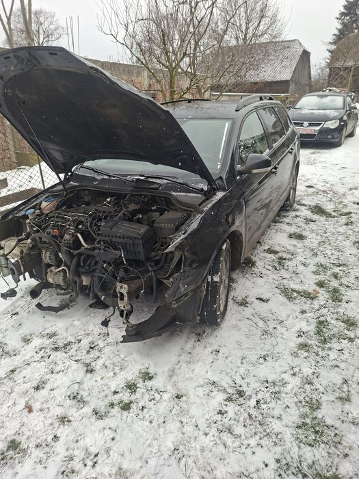 Dezmembrez Volkswagen Passat B6 2009