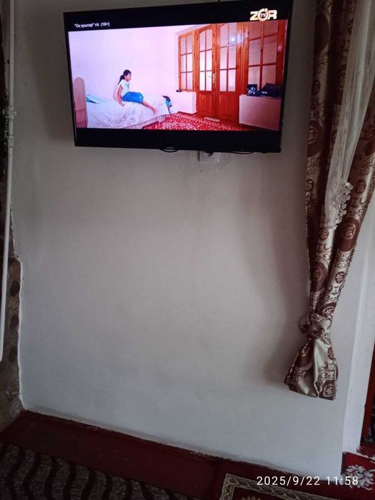 Keles sputnikda uy sotiladi 2.8 sotix