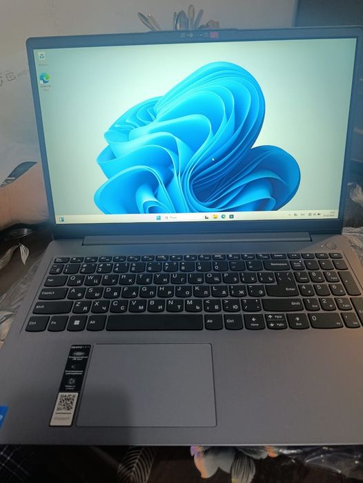 Ноутбук  Lenovo новый.