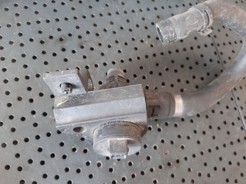 pompa recirculare apa  bmw seria 5 e60 50018904