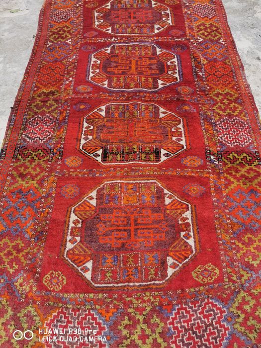 Ръчно Тъкан Оригинален Персийски Вълнен Килим