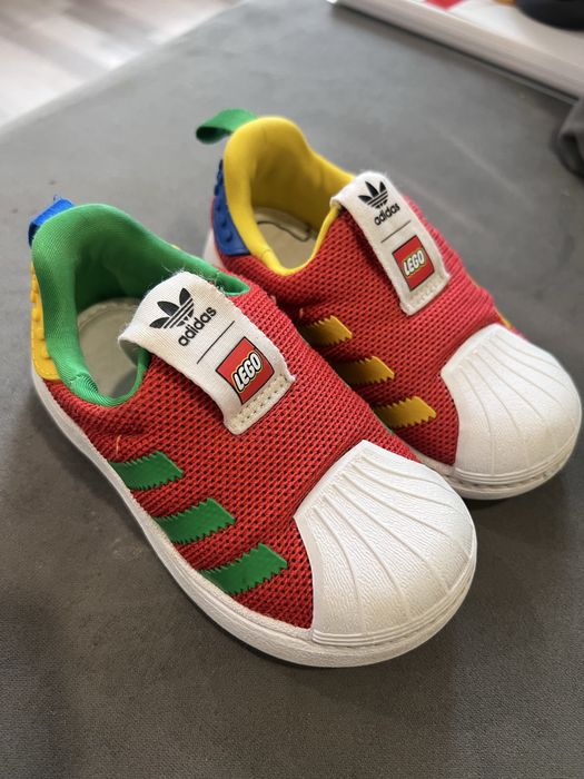 incaltaminte Adidas 23