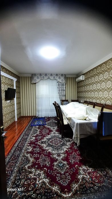 Срочно продаётся на Сагбоне  4/3/3 кирпичный