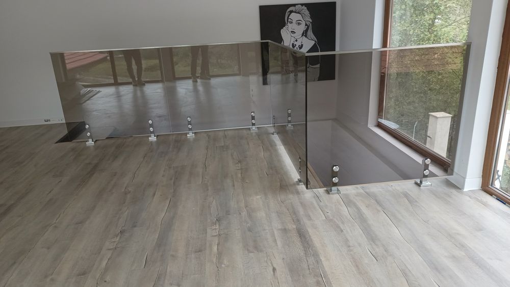 Balustrade din sticlă și Inox