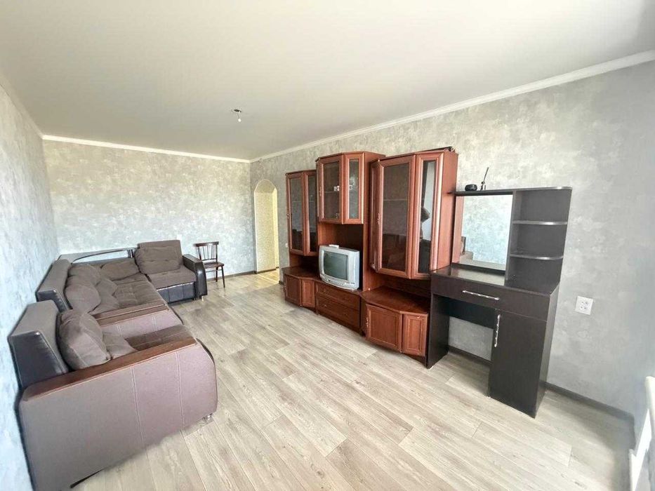 /Продам 2х комнатную квартиру Абая 27(17 школа) Торг, можно в ипотеку