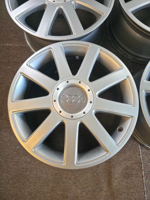 4 Jante Aliaj 5x112 17'' OEM AUDI A3 A4 A6 Q2 Q3 - 8J ET 49 - CA NOI ( Vopsea NOUA )