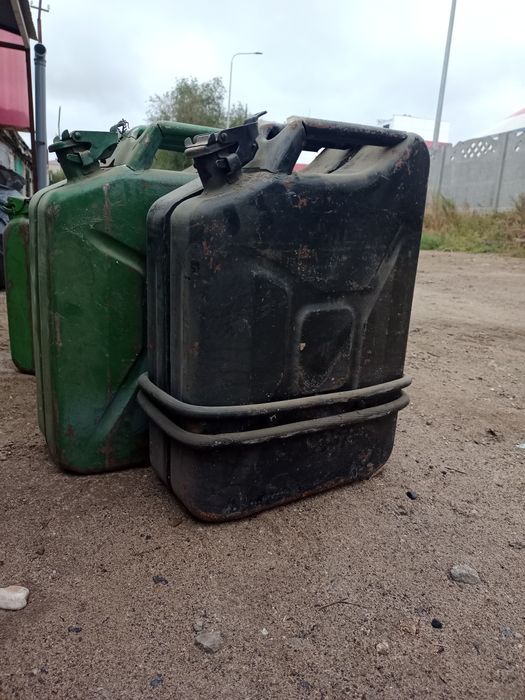 Канистра для бензина