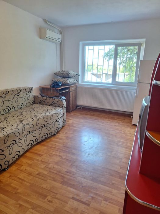 Garsonieră de închiriat