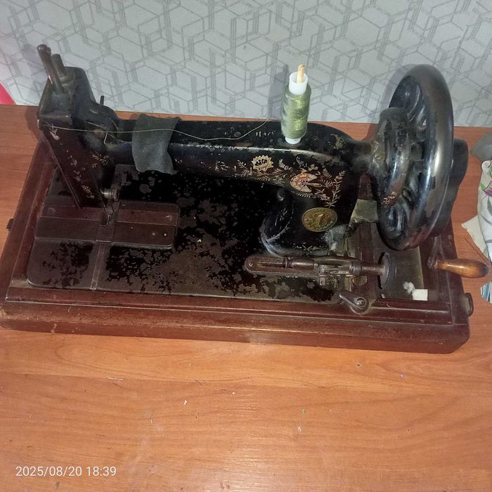 Швейная машинка Singer