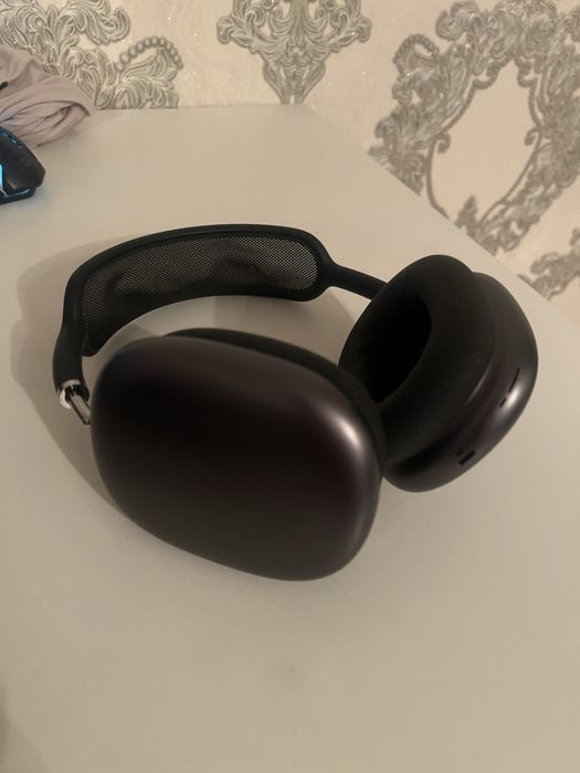 AirPods Max в хорошем состояний