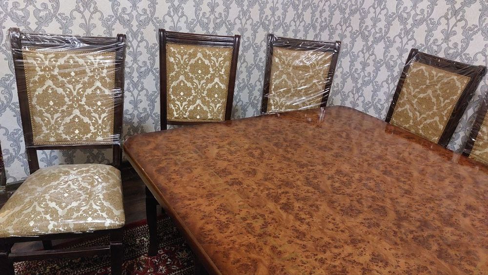 Прадается стол1 стуль-12