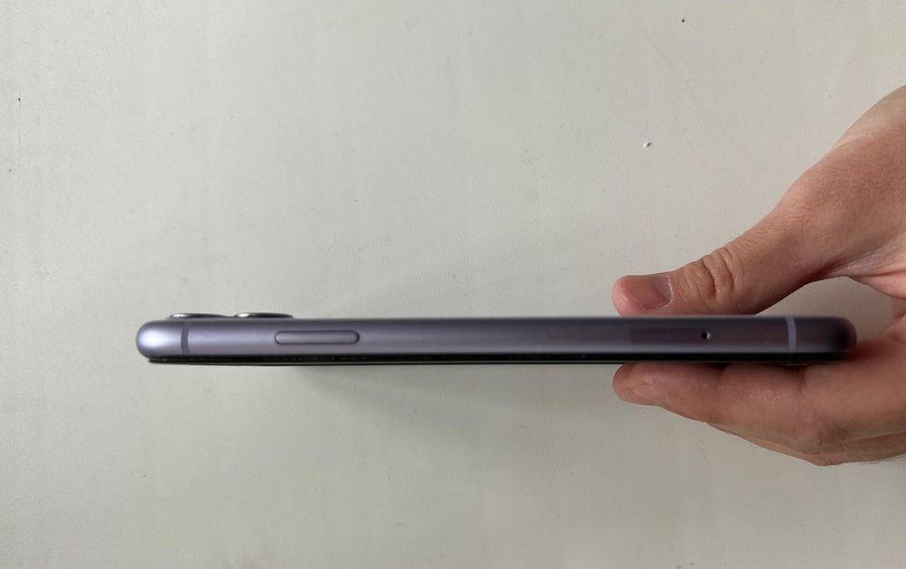 Продам iPhone 11 128гб