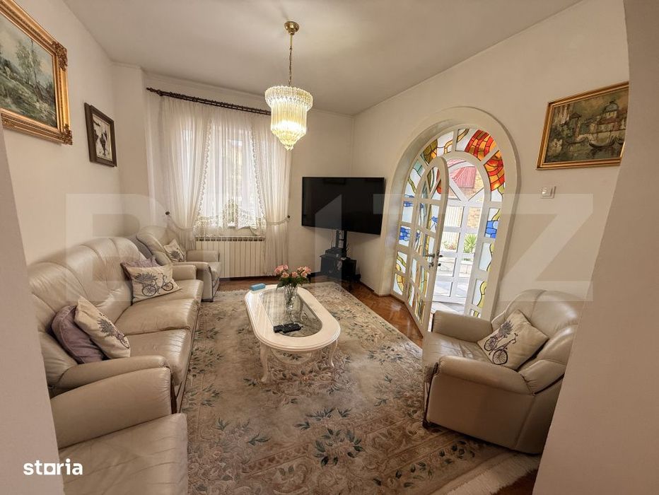 Casa premium, ultracentrala  cu piscina si 1249 mp teren.