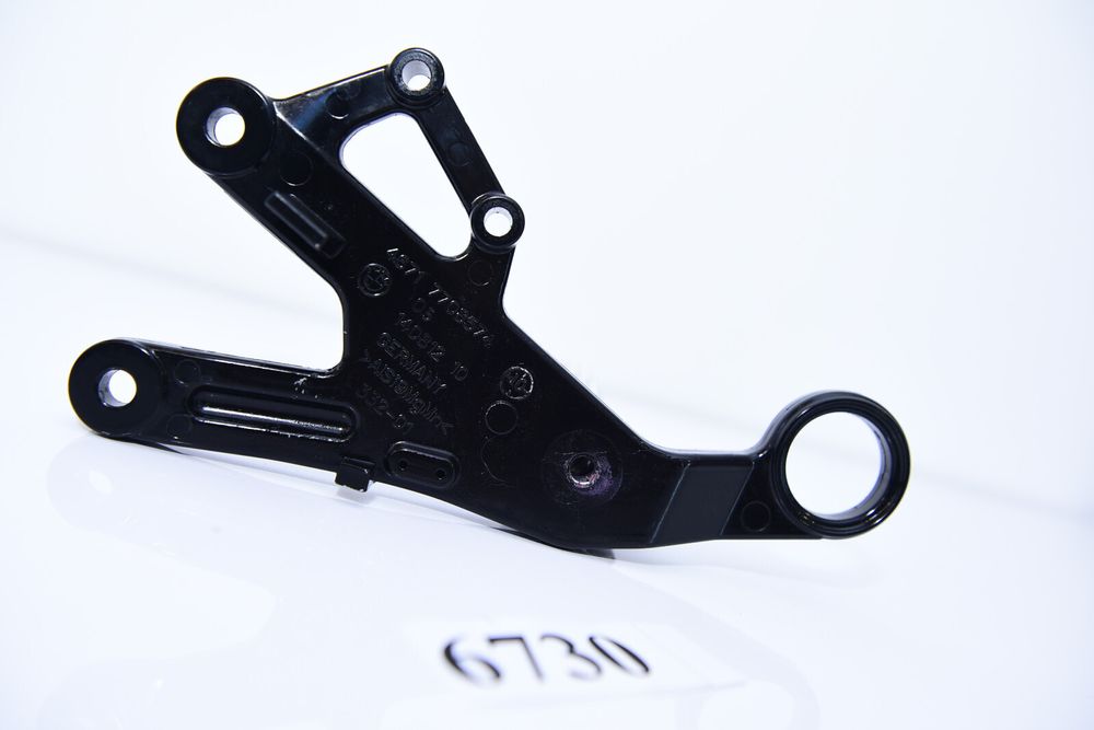 BMW S1000RR K46 / HP4 2009 - 2014 Suport cu scăriță dreapta