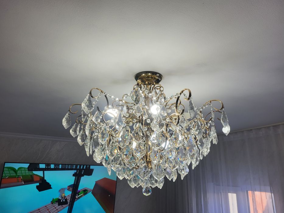 Продам люстру бу