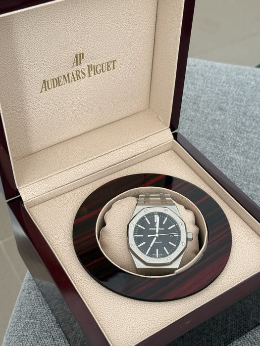 Audemars Piguet Royal Oak Selfwinding / Automatic със стоманена каса и гривна, черен “Grande Tapisserie” циферблат
