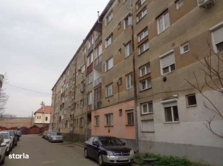 Cota 1/2 din apartament 2 camere Loc.Salonta,  jud.Bihor