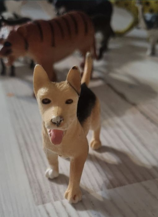 Продам коллекцию животных