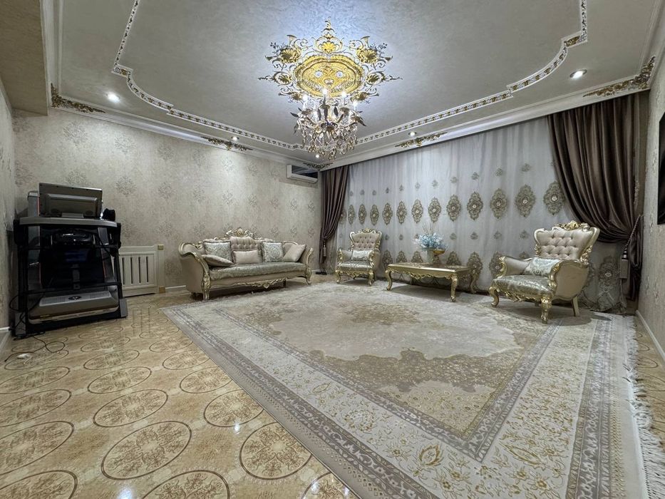 Срочно продается 3х ком квартира в новостройке, ор-р: ул. Ойбек, 100м²