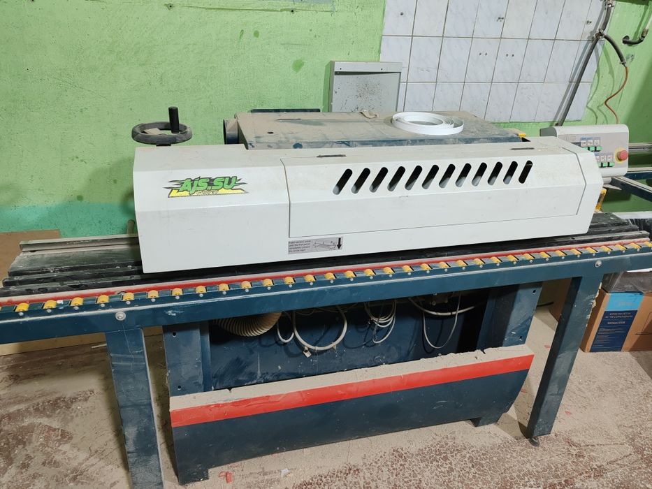 Кромкооблицовочный станок