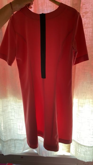 Рокля розова на Pause